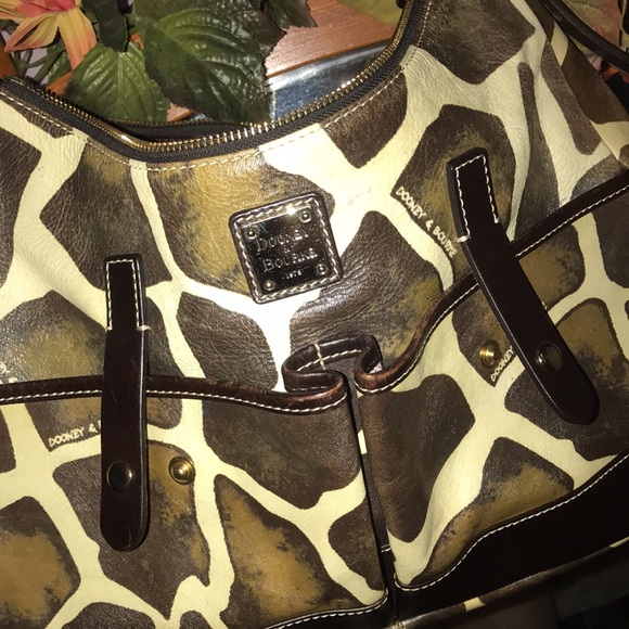 Dooney and Bourke giraffe print bag - Picture 2 of 9